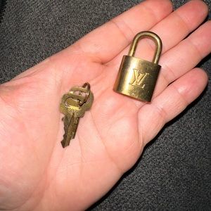 Louis Vuitton 307 Padlock And Key
